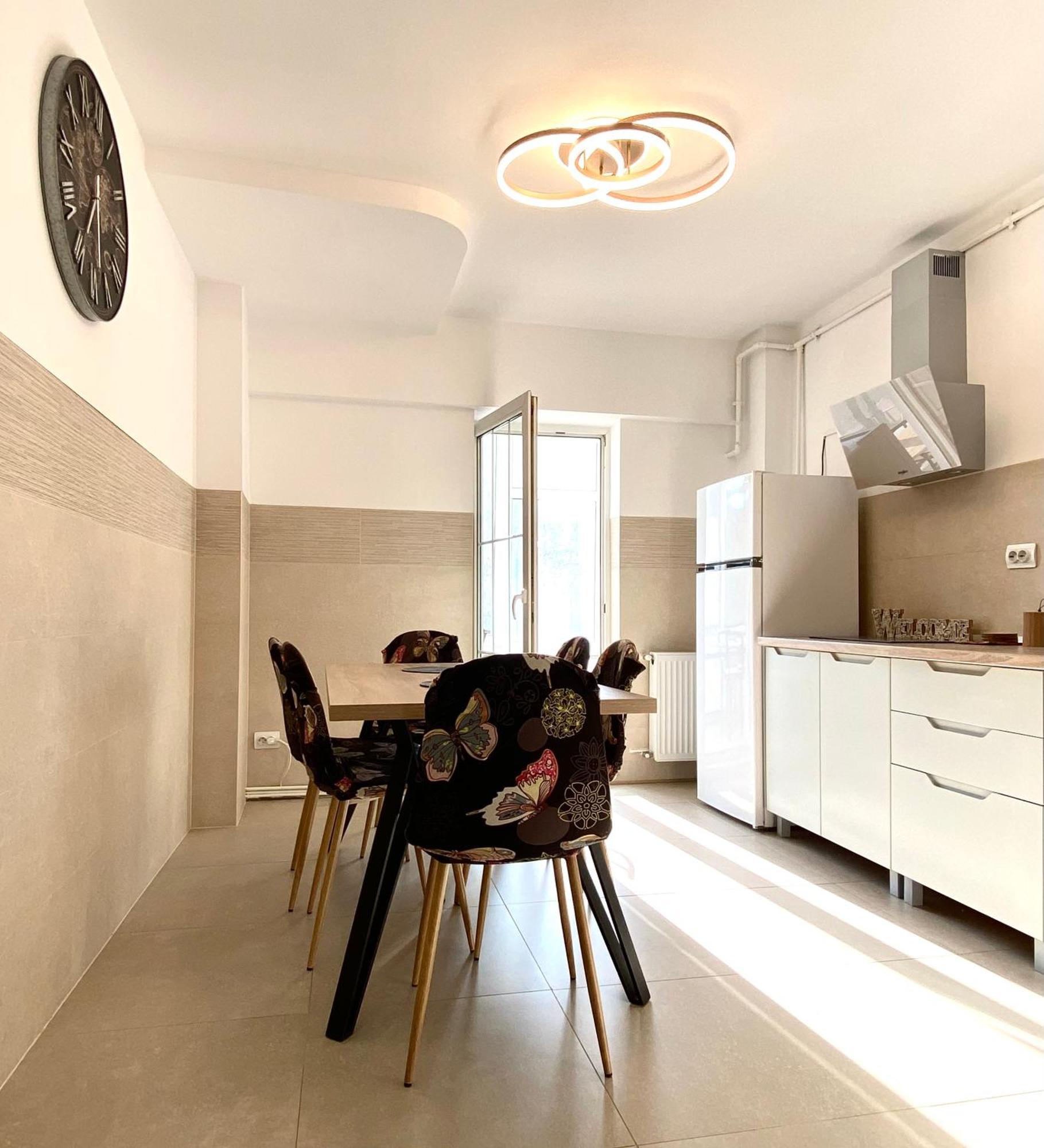 Kronstadt Apartment - Pet Friendly บราชอฟ ภายนอก รูปภาพ